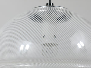 Lámpara colgante globo Op-Art posmoderna a rayas, de Harvey Guzzini para Meblo, años 70