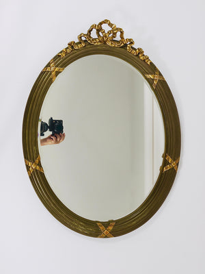 Neoclassical Oval Gilt Wood Gustavian Style Faceted Wall Mirror, Italy, 1900s