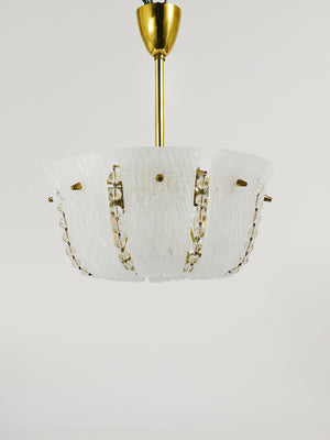 Petit lustre panier courbé J.T. Kalmar, laiton & verre, Autriche, années 1950