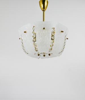 Petit lustre panier courbé J.T. Kalmar, laiton & verre, Autriche, années 1950
