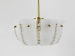 Petit lustre panier courbé J.T. Kalmar, laiton & verre, Autriche, années 1950
