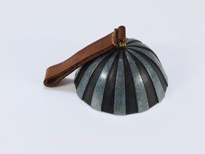 Carl Aubock Vintage Zebra Tischglocke #3604, Briefbeschwerer, Wien, 1950er-Jahre