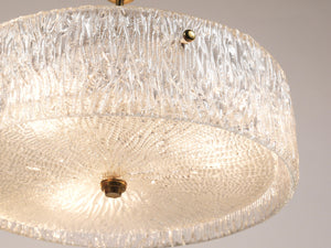 Lustre / suspension J.T. Kalmar ronde en laiton et verre texturé, années 1950