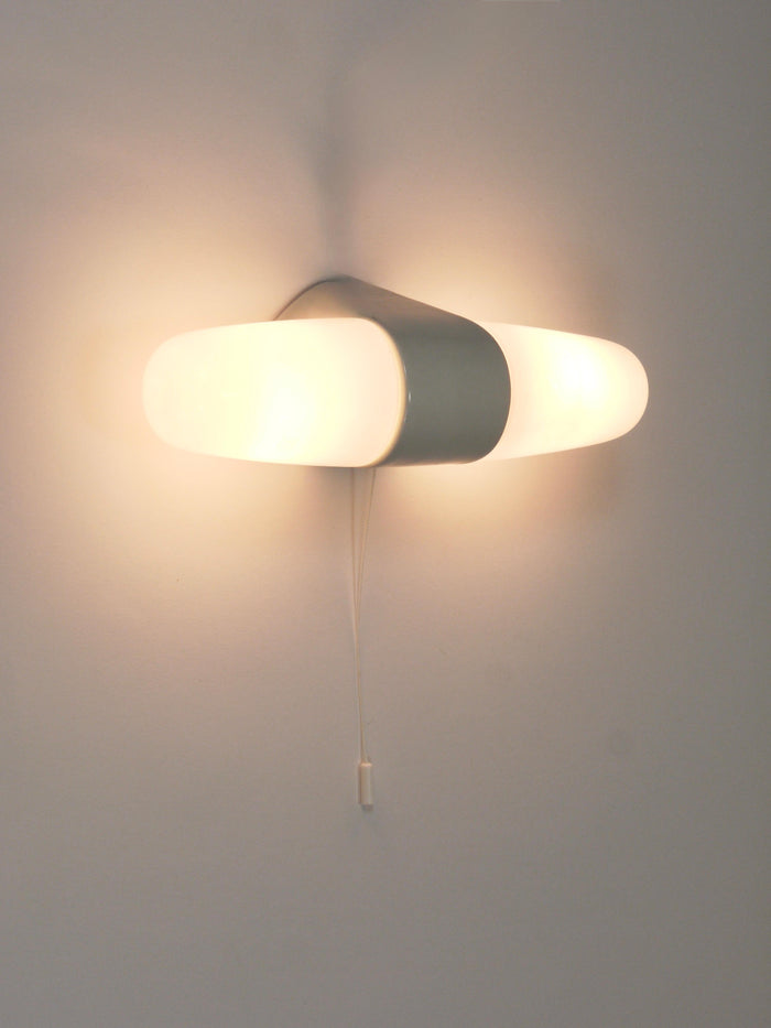 Wilhelm Wagenfeld Bauhaus White Sconce Double Wall Light, Linder Germany, 1950s
