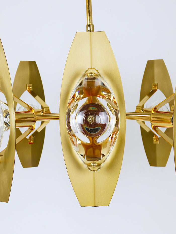 Oscar Torlasco 25“ Brass Chandelier with Optical Prism Lenses, Italy, 1970s