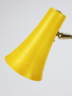 Lampe de table, bureau ou d'appoint J.T. Kalmar jaune, laiton et fer, Vienne, Autriche, années 1950