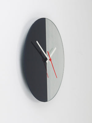 Horloge murale postmoderne rayée en verre miroir noir et blanc, années 1980, Angleterre