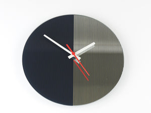 Horloge murale postmoderne rayée en verre miroir noir et blanc, années 1980, Angleterre