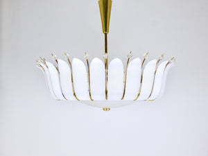 Grand lustre corbeille Rupert Nikoll 27 pouces en laiton à feuilles, Mid-Century, Autriche, 1950