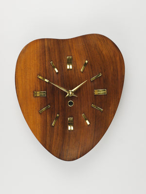 Horloge murale organique Mid-Century de style scandinave, teck & laiton, années 1950