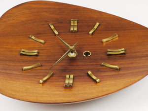Horloge murale organique Mid-Century de style scandinave, teck & laiton, années 1950
