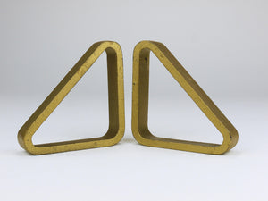 Par de sujetalibros triangulares dorados de hierro Carl Auböck III 5443, Viena/Austria, años 70