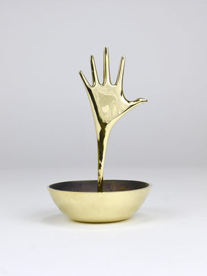 Coupe vide-poche Carl Auböck en laiton avec main décorative, Vienne, Autriche