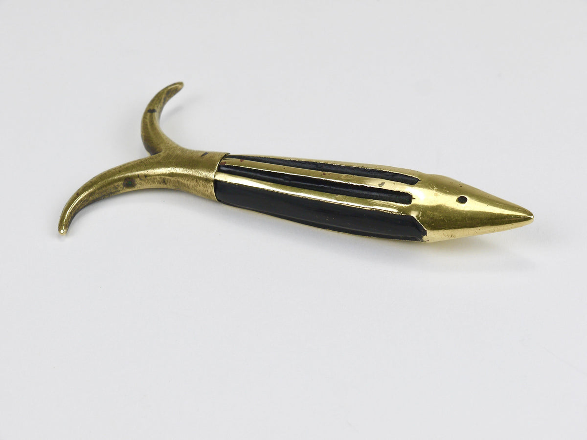 Cavatappi Walter Bosse a forma di pesce in ottone Mid-Century, Herta Baller, Austria, anni 1950