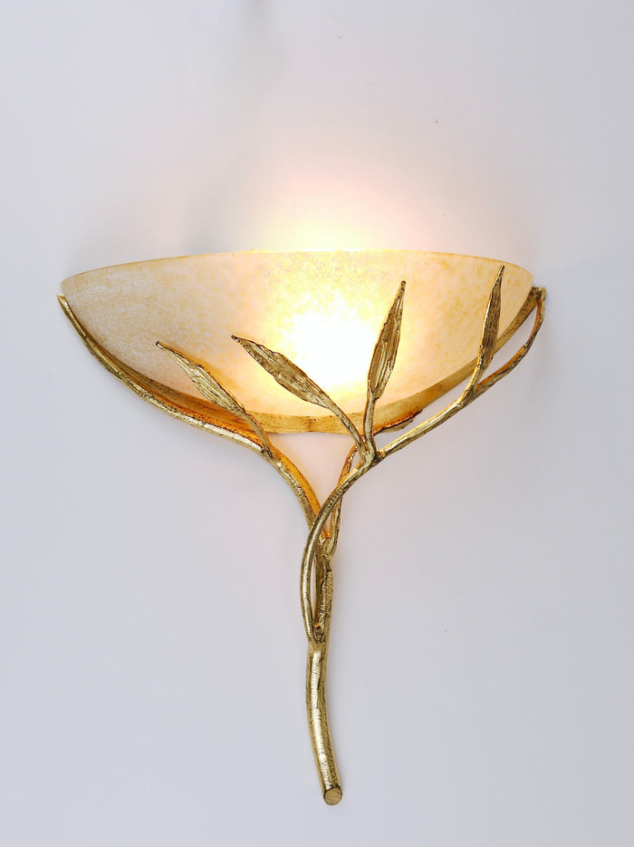 Banci Firenze Gilt Iron & Scavo Glass Floral Sconces, Wall lights, Italy, 1970s