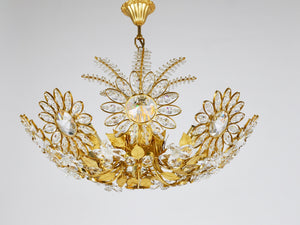 Grand lustre fleur palmier Ernst Palme pour Palwa, laiton doré, cristaux, années 1970