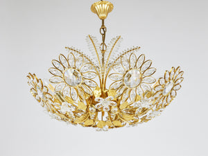 Grand lustre fleur palmier Ernst Palme pour Palwa, laiton doré, cristaux, années 1970