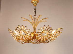 Grand lustre fleur palmier Ernst Palme pour Palwa, laiton doré, cristaux, années 1970
