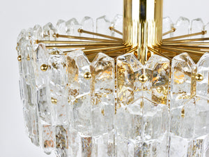 Immense lustre plafonnier J.T. Kalmar Palazzo en laiton doré et verre, années 1950