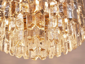 Immense lustre plafonnier J.T. Kalmar Palazzo en laiton doré et verre, années 1950