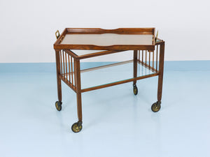 Chariot bar Oswald Haerdtl en noyer et laiton, table de service, modernisme viennois, années 1950