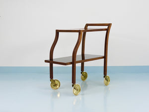 Chariot bar en noyer et verre incurvés d'Oswald Haerdtl