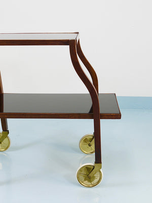 Chariot bar en noyer et verre incurvés d'Oswald Haerdtl