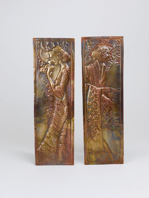 Paire de panneaux en relief Art nouveau « Demeter », Sécession viennoise, par Georg Klimt, années 1900