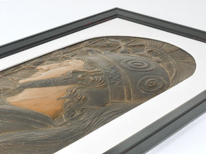 Paire de panneaux en relief « Spartans », Art nouveau Sécession viennoise, attribués à Georg Klimt