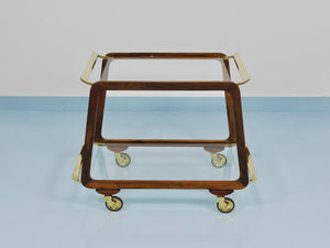 Table roulante bar Mid-Century en noyer et laiton, années 1950, attribué à Oswald Haerdtl