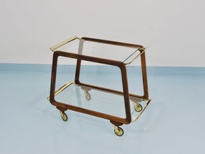 Table roulante bar Mid-Century en noyer et laiton, années 1950, attribué à Oswald Haerdtl