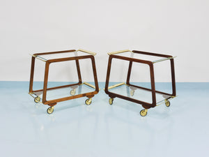 Table roulante bar Mid-Century en noyer et laiton, années 1950, attribué à Oswald Haerdtl