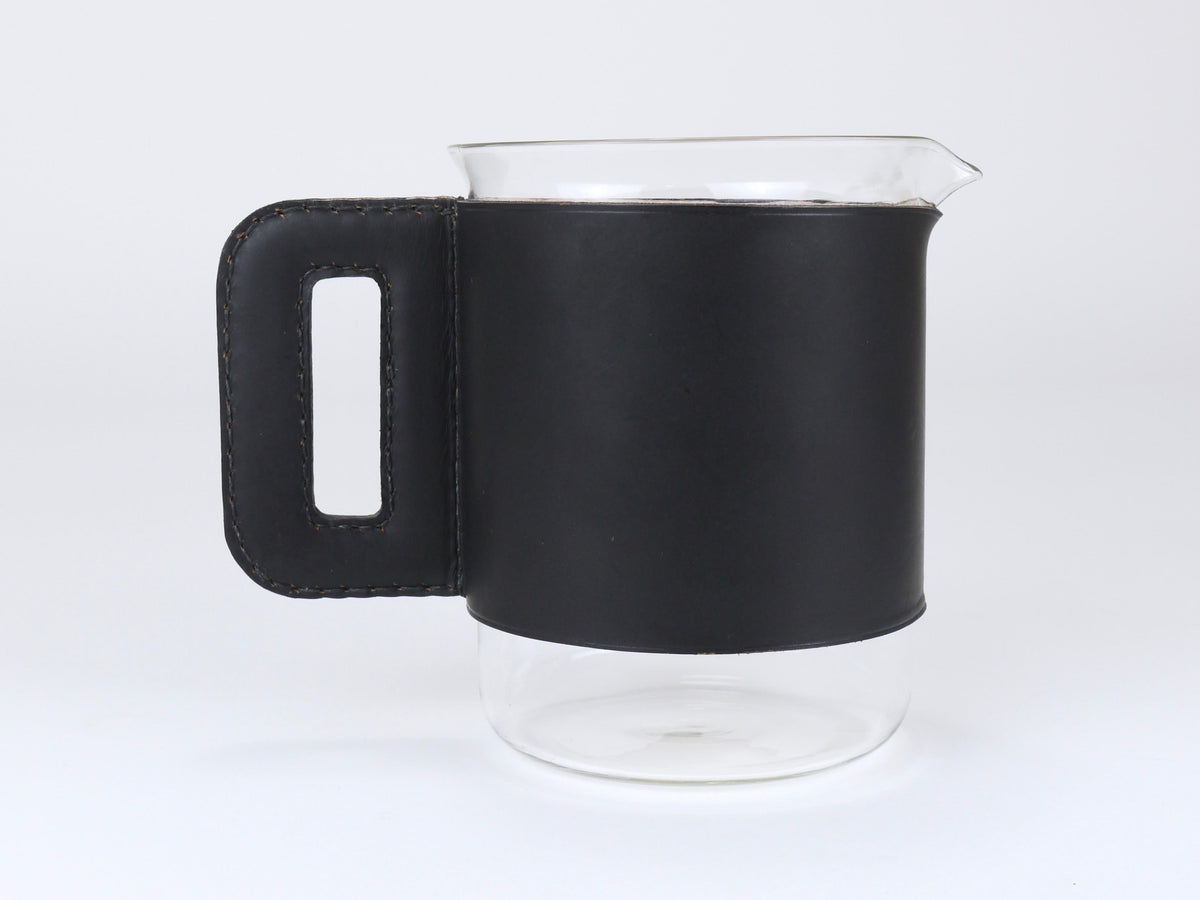 Set à martini Carl Auböck, pichet et verres en cuir noir, Autriche, années 1950