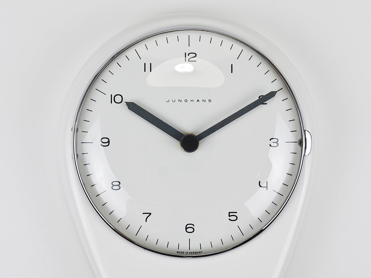 Horloge murale et minuterie blanche Max Bill Mid-Century Modern, Junghans Allemagne, années 1950