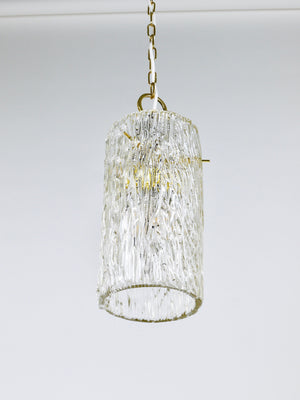 Suspension Mid-Century J.T. Kalmar Vienna en laiton et tube de verre texturé, Autriche