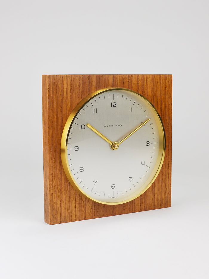 Reloj de pared cuadrado Max Bill Junghans, madera, latón, Alemania, años 60