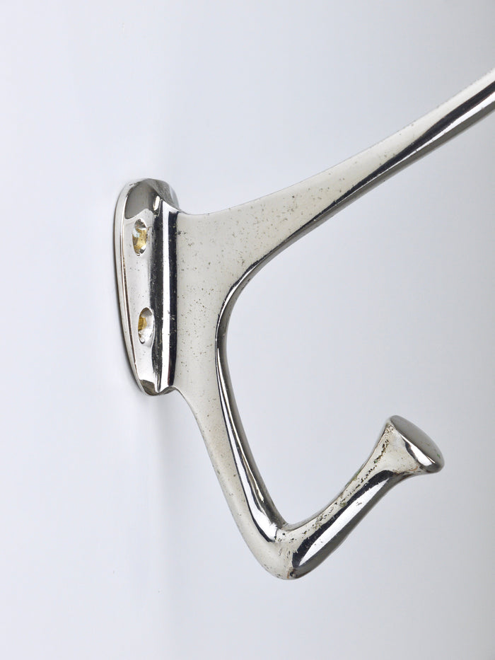 Up to 4 Adolf Loos Art Nouveau Nickel Brass Wall Hooks Café Capua Vienna, 1900s