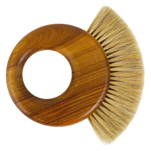 Große Mid-Century Kleiderbürste aus Nussbaum von Carl Auböck
