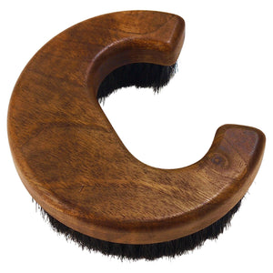 Cepillo para ropa o abrigo Carl Auböck «C» de nogal, firmado, Mid-Century, Austria, años 60