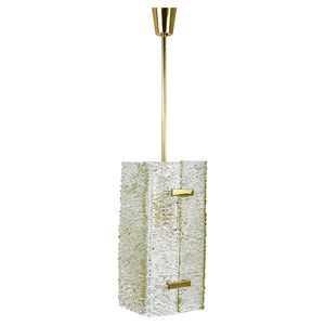 Lustre / suspension rectangulaire J.T. Kalmar en verre texturé et laiton, années 1950