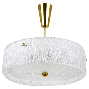 Lustre / suspension J.T. Kalmar ronde en laiton et verre texturé, années 1950